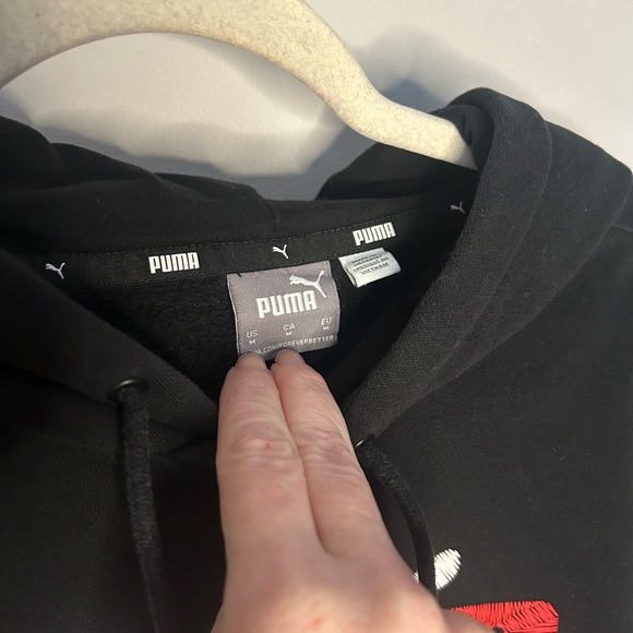 Puma Layered Graphic Logo Pocket Fleece Hoodie Black Size Medium - Picture 2 of 4